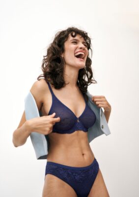 medium JPG RGB 102144586582 102144566582 CM F 1